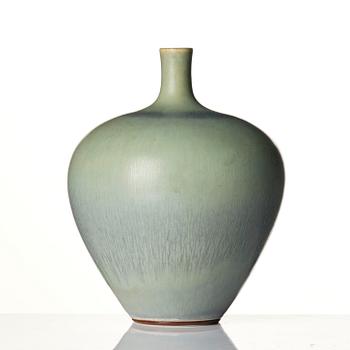 Berndt Friberg, a stoneware vase, Gustavsberg Studio, Sweden 1974.