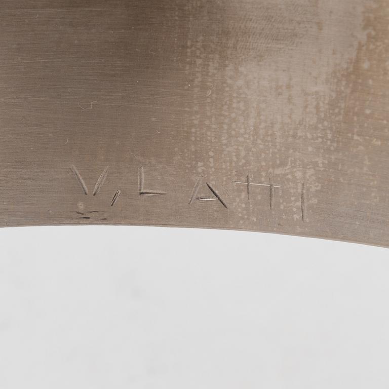 Väinö Lätti, skulptur, rostfritt stål, signerad.