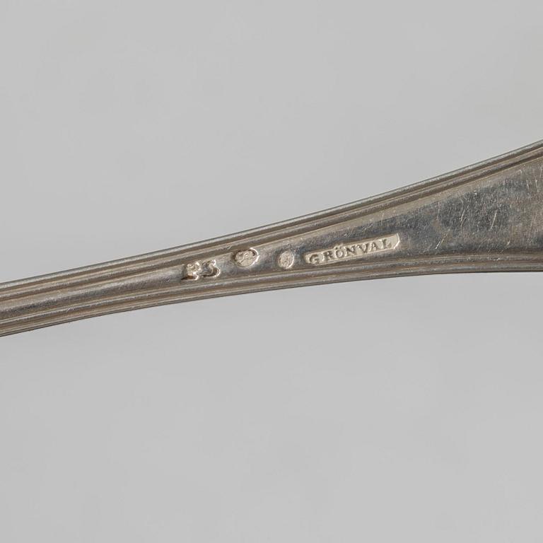 Bestick, 22 st, silver, mestadels Johan Petter Grönvall, Stockholm 1820-30-tal.