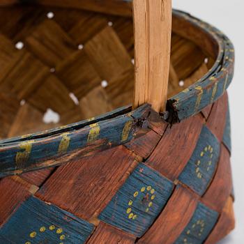 A painted folk art basket from Hälsingland 19th century.