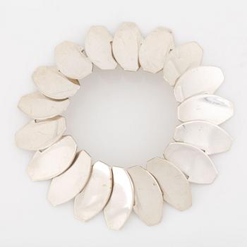 Armband och brosch, silver, SEB, Silvervarufirman Elsbri Ab.