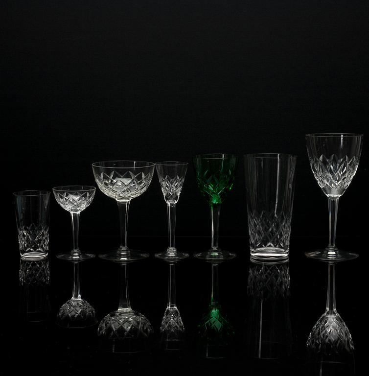 GLASSERVIS,  58 delar, Orrefors, 1900-talets andra hälft.
