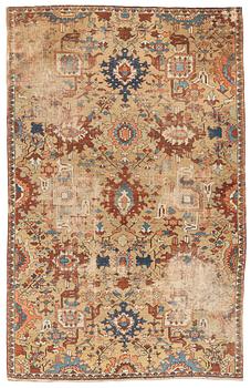 283. An antique Bakshaish carpet, c. 337 x 214 cm.