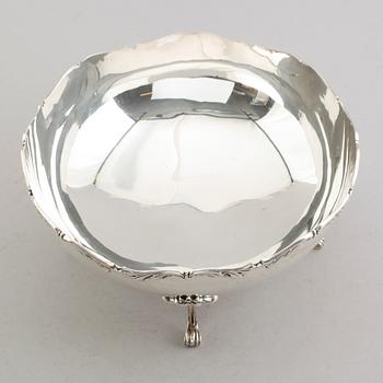 SKÅL, silver, Birmingham 1930. Vikt ca 735 gram.