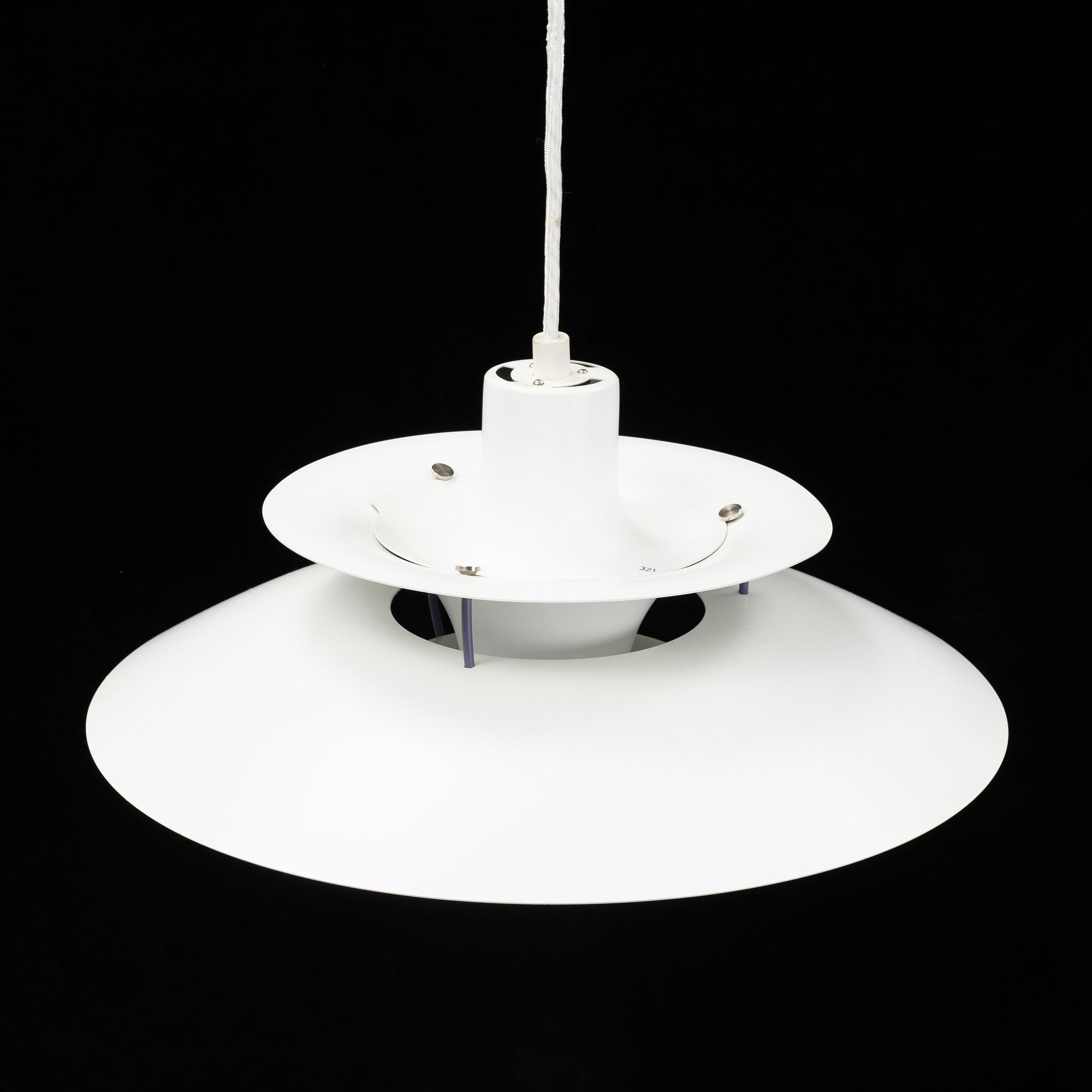 Poul Henningsen, taklampa, "PH 5", Louis Poulsen, Danmark.
