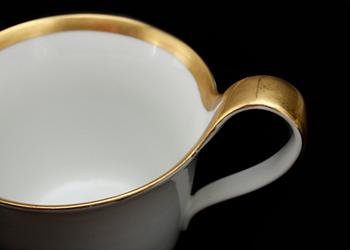 KAFFEKOPPAR MED FAT, 21+6 delar porslin, "Golden Sun", Sigvard Bernadotte, Bing & Gröndal. Danmark, 1900-tal.