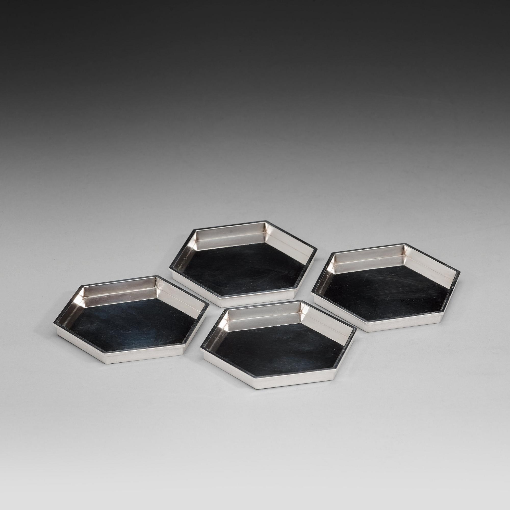WIWEN NILSSON, Lund 1951. Sterling 925/1000. Glasunderlägg, 4 st.