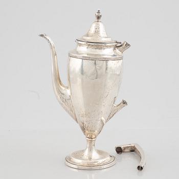 Kaffekanna, sterlingsilver, omkring år 1900.