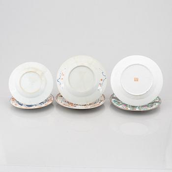 Two pairs of Imari porcelain plates, China, 18th century and one pair rose medallion plates, China, 20th century.