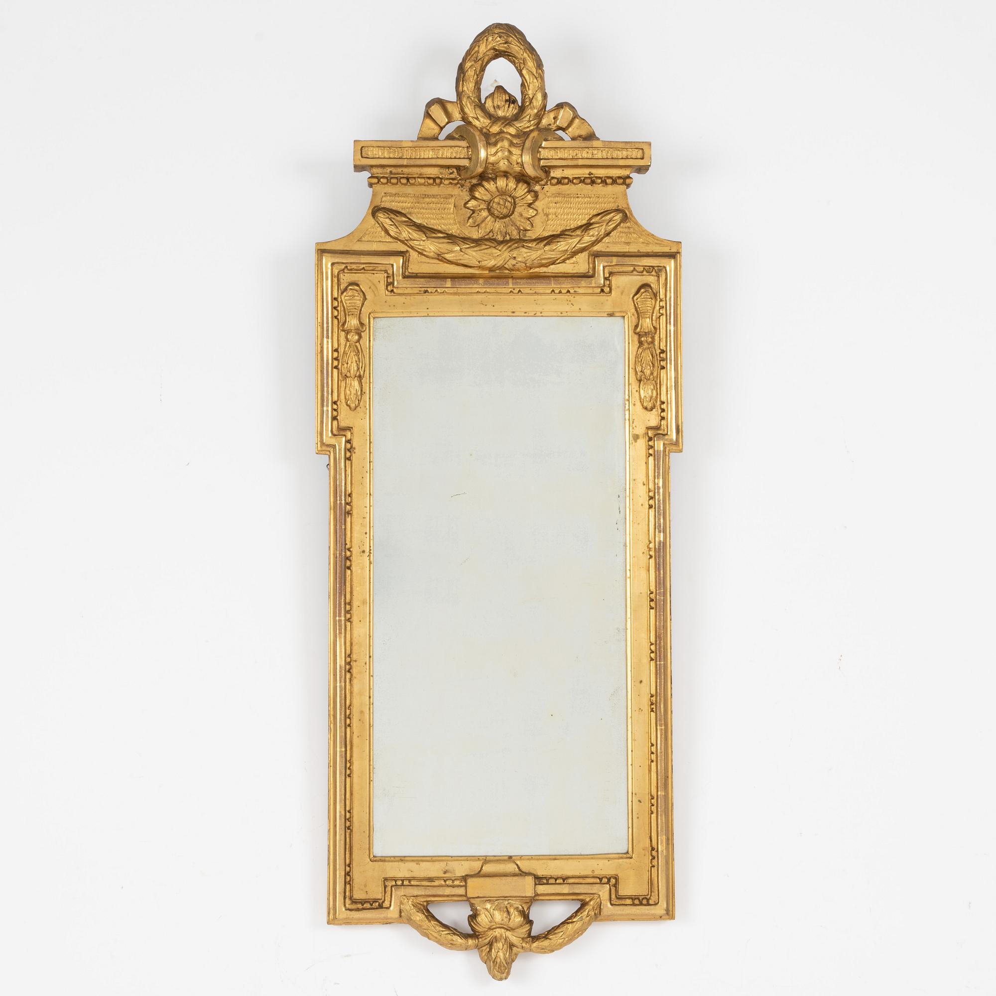 A Gustavian mirror by Niclas Falkengren, Jönköping (active 1776-1813).