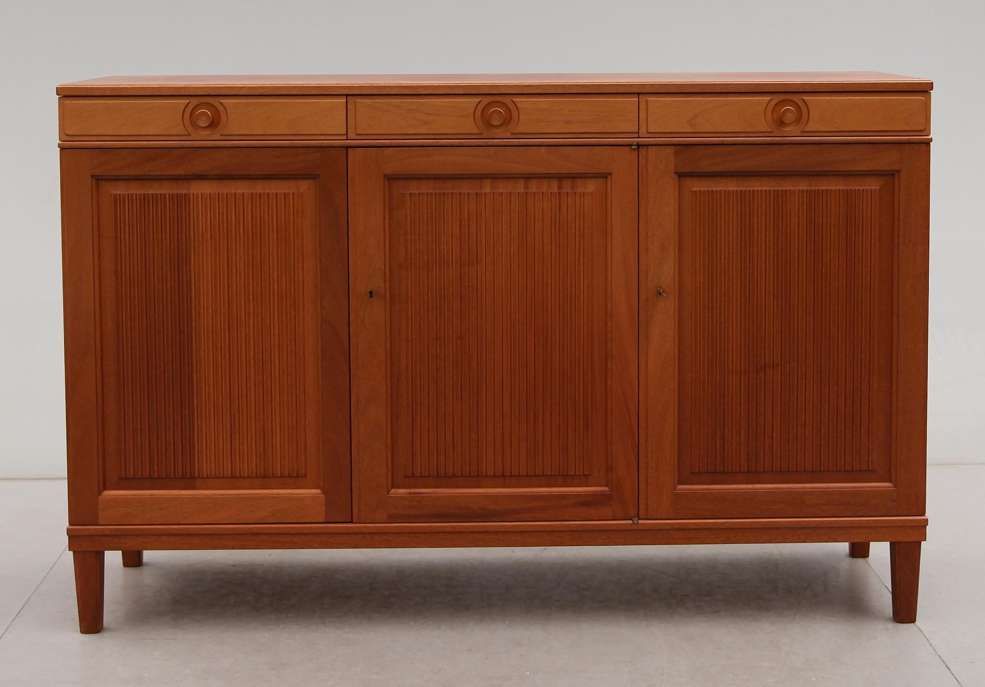 SIDEBOARD, "Herrgården", Carl Malmsten, 1900-talets mitt.
