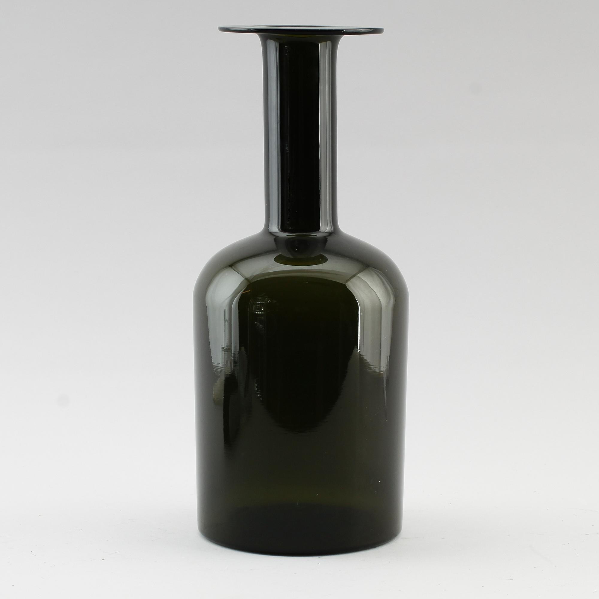 FLASKA, gröntonat glas, 1900-talets andra hälft.