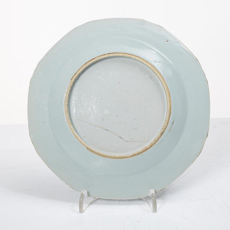 Tallrikar, 16 st, porslin, Kina, Qianlong (1736-95).