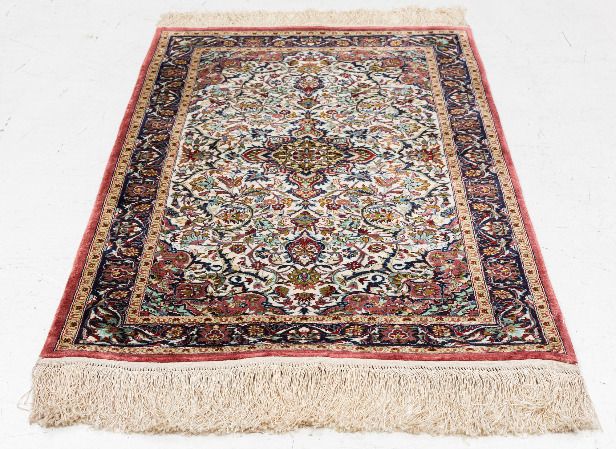 Rug, Ghom, approx. 126 x 70 cm.