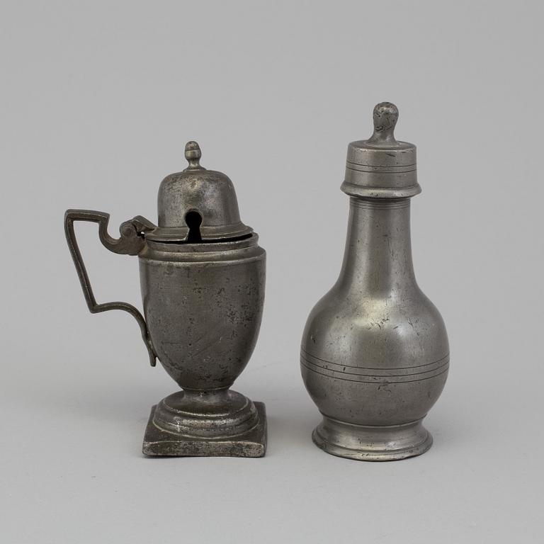 A PEWTER MUSTARD POT AND FLASK, 18th-19th century.