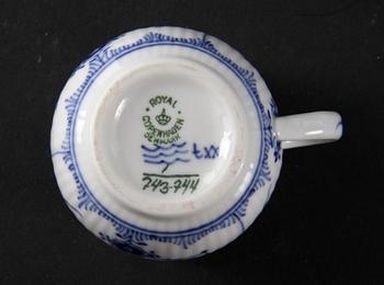 CREMEKOPPAR, 6 st, porslin, Royal Copenhagen "Musselmalet".