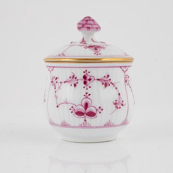 Crèmekoppar med lock, 6 st, porslin, Royal Copenhagen, Danmark, omring år 1900.