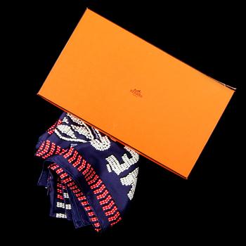 SCARF, "Kelly en Perles African Artist, Hermès, Paris, 2011.