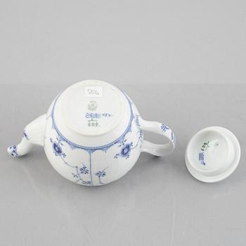 A 'Blue Fluted half lace' / 'Musselmalet' porcelain teapot, Royal Copenhagen, model 259, post 1923.