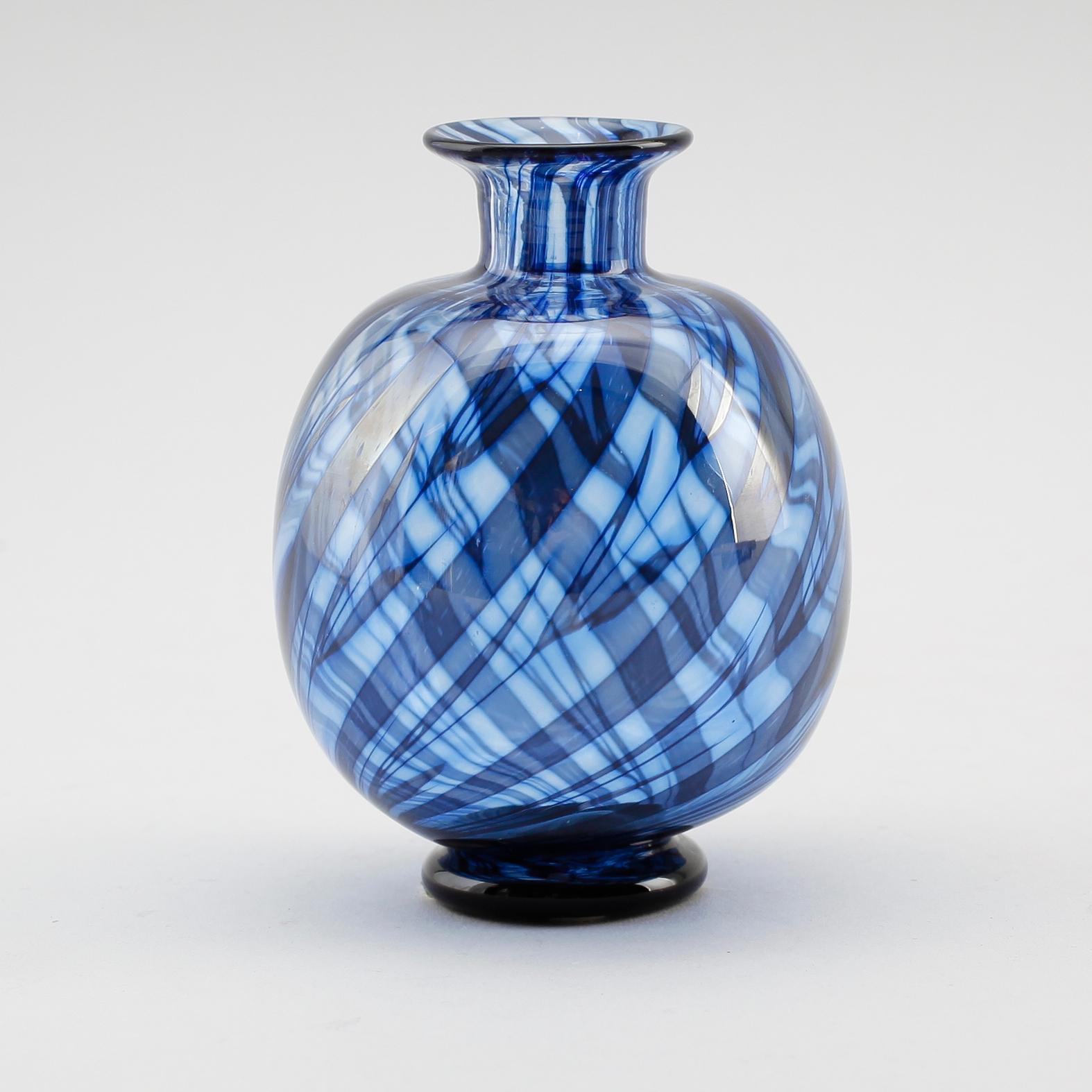 VAS, glas, Graal, Eva Englund, Orrefors.