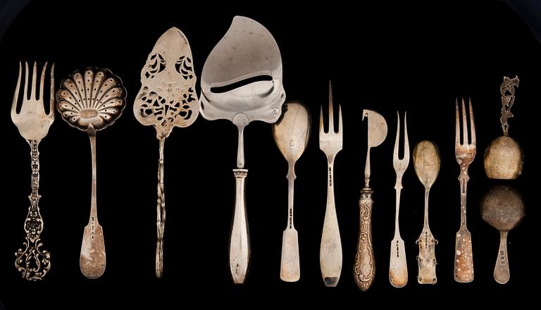 BESTICK, 12 st, silver, diverse stämplar. Total silvervikt ca 260 g.