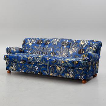 Josef Frank, a model 703 sofa, Firma Svenskt Tenn.