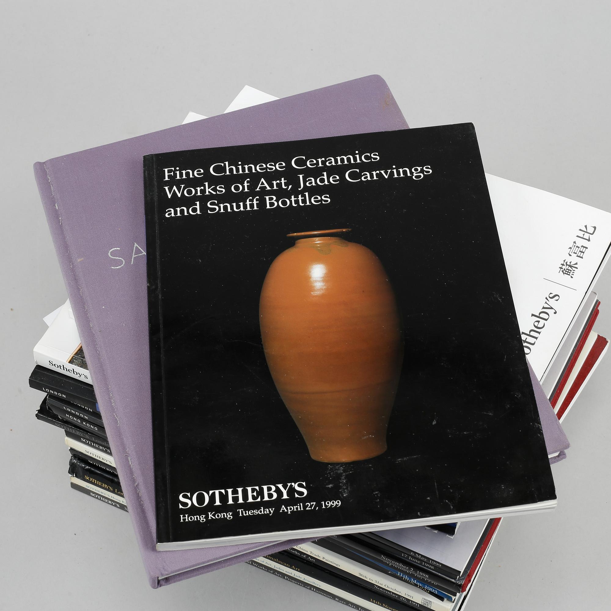 Auktionskataloger, 19 st, Sotheby's, asiatisk konsthantverk, 1985-2016.