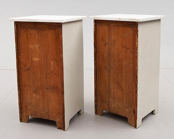 SÄNGBORD, 1 par, 1900-talets första hälft.