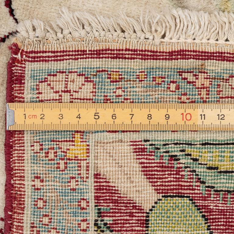 Matta, antik Kirman Laver, figural, södra Persien, ca 214 x 130 cm.