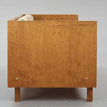 Osvald Almqvist, soffa, Svenska Möbelfabrikerna, Bodafors, för Stockholmsutställningen 1930.