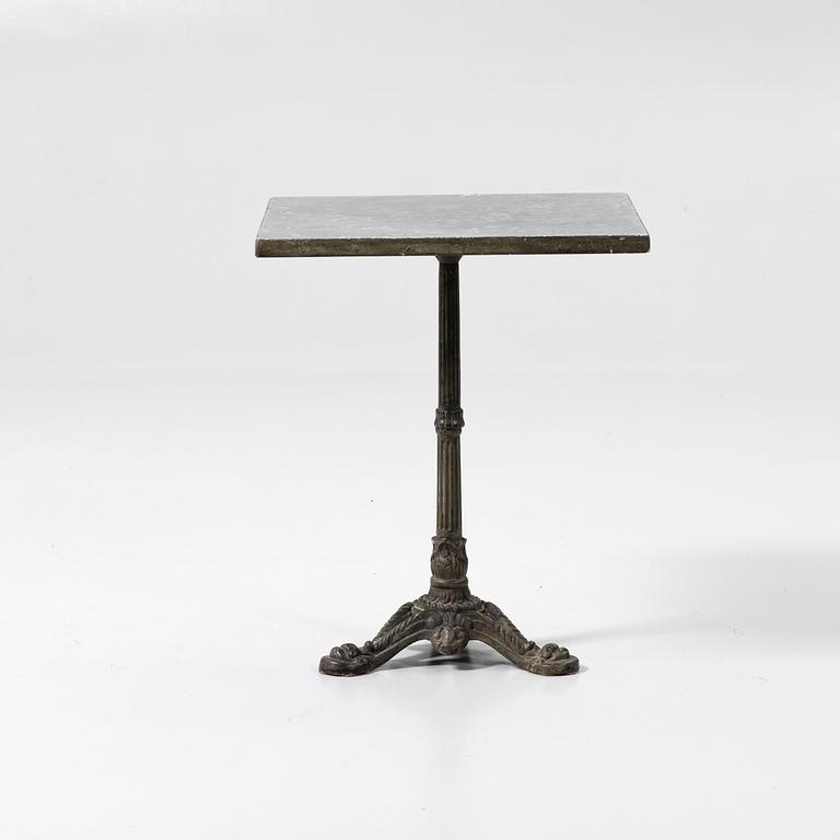 Cafébord/ Trädgårdsbord, 1900-tal.