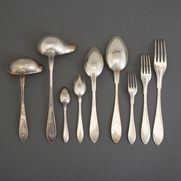 94 pcs of silver flatware, model 'Svensk spets', including GAB, 1910s.