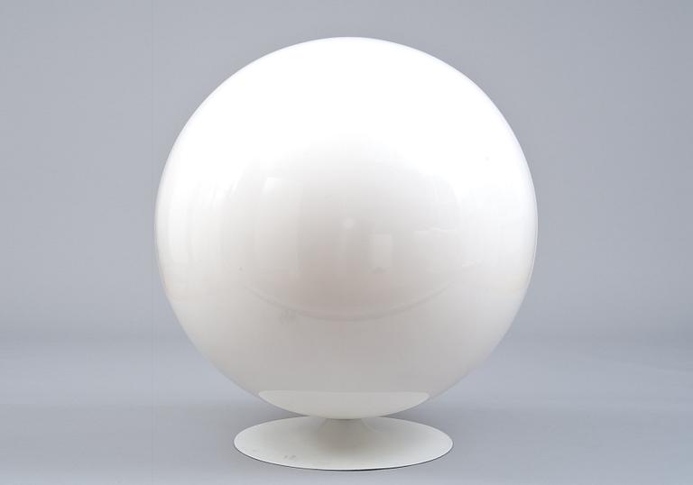 Eero Aarnio, BALL CHAIR.