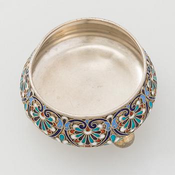 Semen Kazakov, saltkar, cloisonné-emalj och silver, delvis förgyllt, Moskva 1888.
