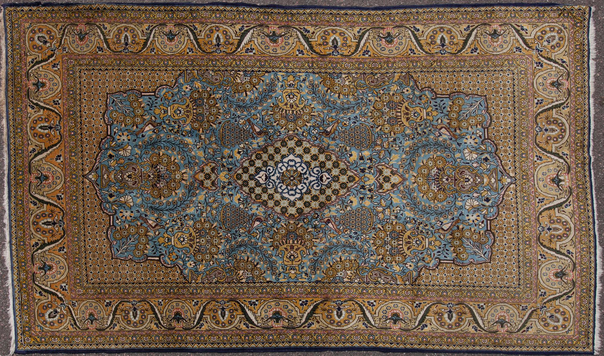 MATTA, Ghom. Ca 265 x 160 cm.