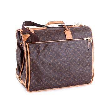 420. LOUIS VUITTON, a monogram canvas garment cover.