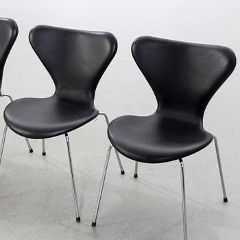 ARNE JACOBSEN, "Sjuan", 6 chairs.
