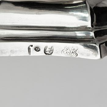 Jonas Thomasson Ronander, ljusstakar, ett par, silver, Stockholm 1754. Senbarock.