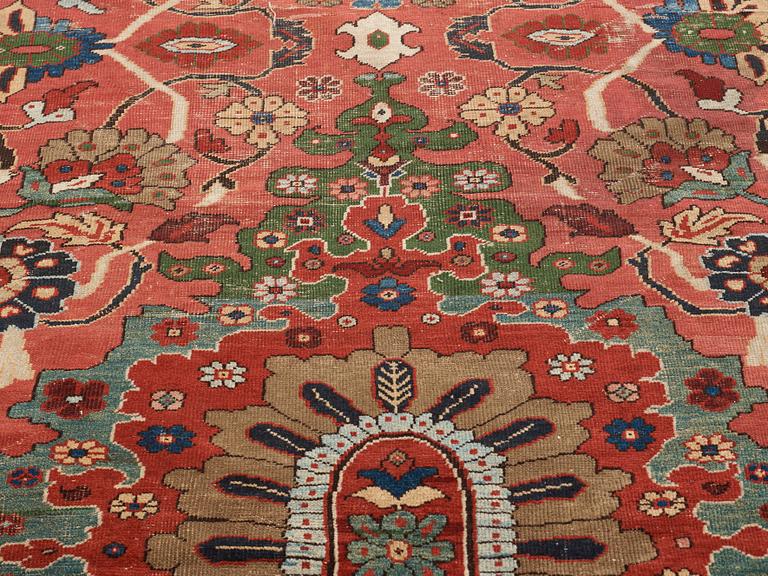 ANTIQUE MAHAL. 529,5 x 374,5 cm.