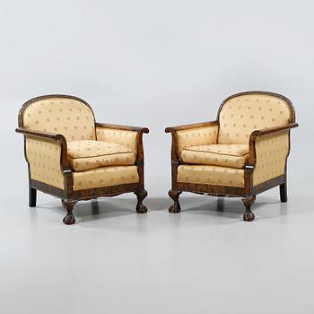 FÅTÖLJER, ett par, Chippendalestil, 1930/40-tal.
