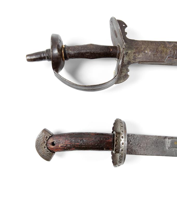 SVÄRD, 2 st, orientaliska, 1800-tal.
