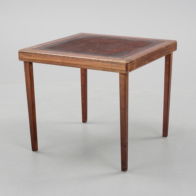 BORD, 1900-talets första hälft.