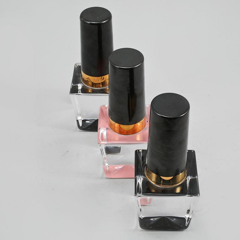 OBJEKT, glas, "Make up", Åsa Jungnelius, Kosta Boda, 3 st, 2000-tal.