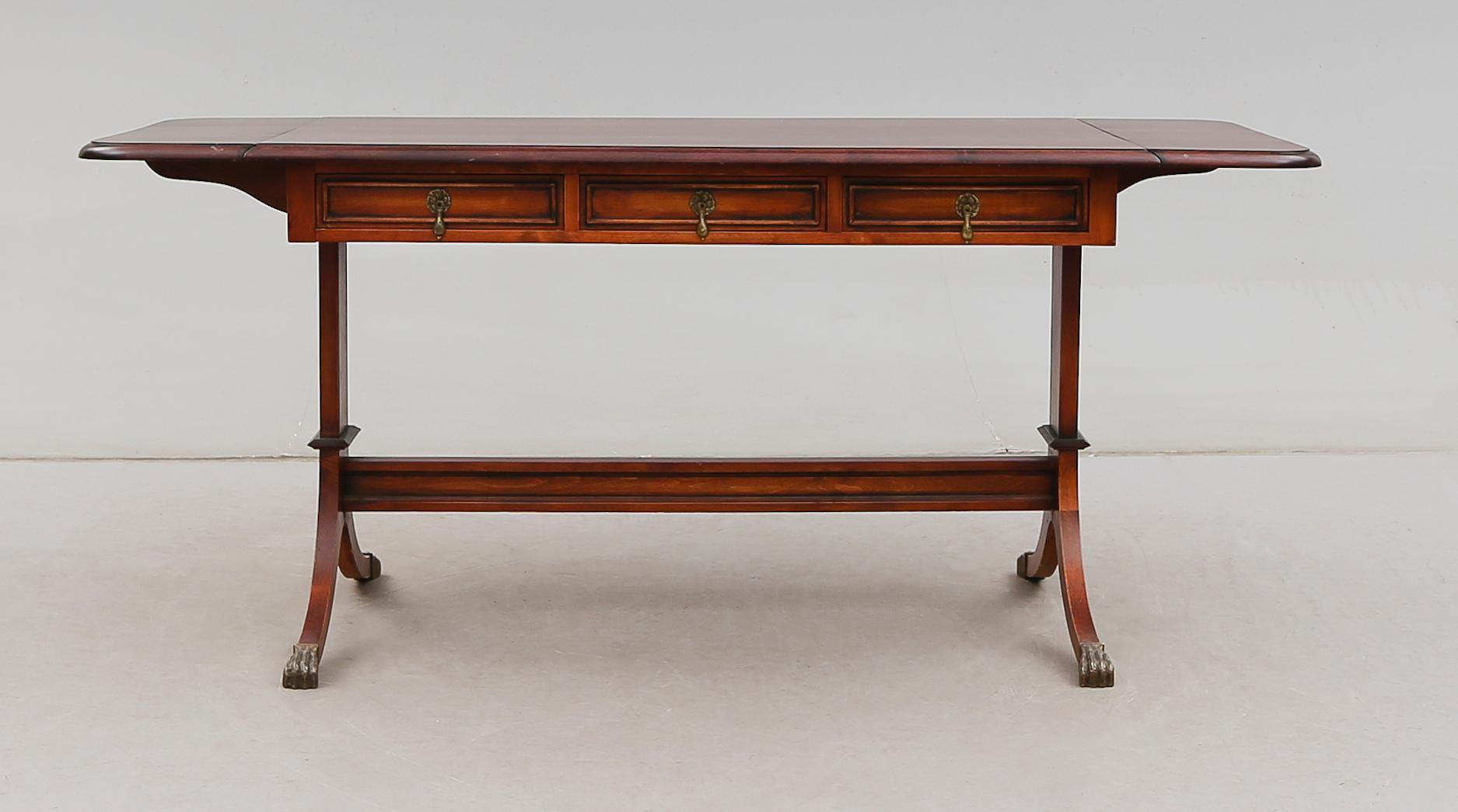 KLAFFBORD, England, 1900-talets andra hälft.