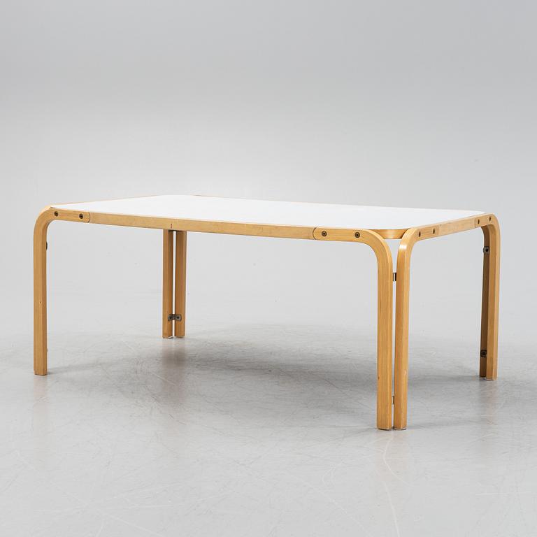 Kari Asikainen, a coffee table, Artek, second half of the 20th Century.