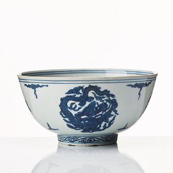 A blue and white dragon bowl, Ming dynasty (1368-1644).