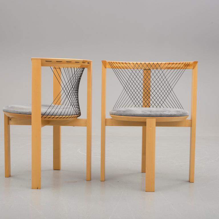 STOLAR, ett par, "String Chair", Niels Jörgen Haugesen, Danmark, 1900-talets andra hälft.