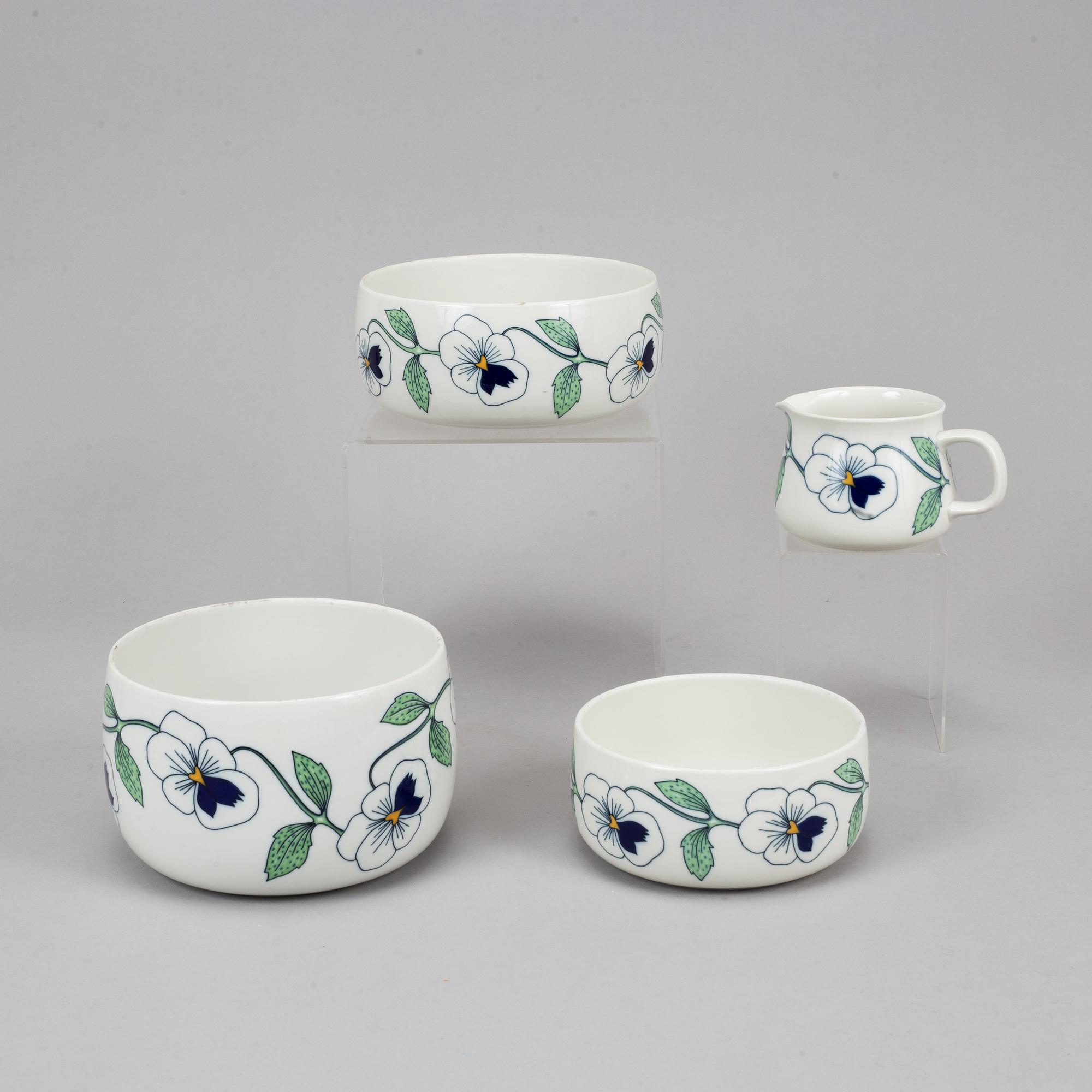 Sylvia Leuchovius, servis, 37 delar, porslin, "Sylvia", Rörstrand. 1976-1982.