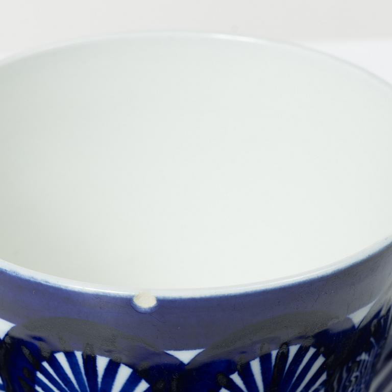 Ulla Procopé, 15 pieces of a 'Valencia' porcelain dining service, Arabia, Finland.