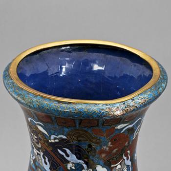 VAS, cloisonné, Kina, 1800-tal.